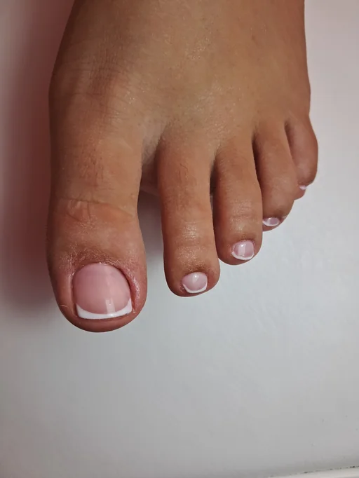 Pedicura Semipermanente
